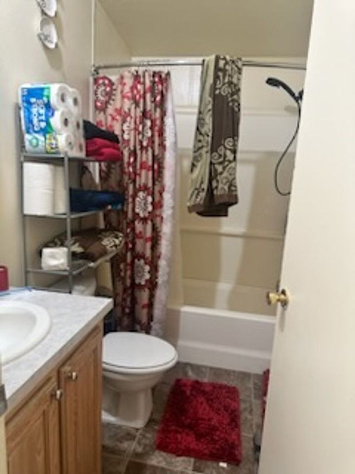 664 E Rose Ln - Photo 5 of 14