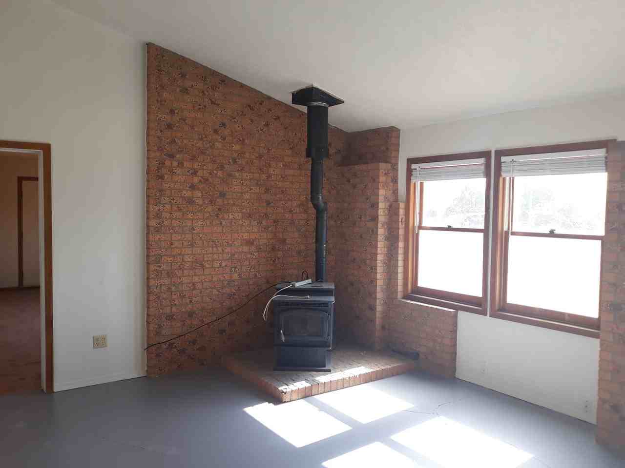 305 Dinkle Rd - Photo 3 of 13