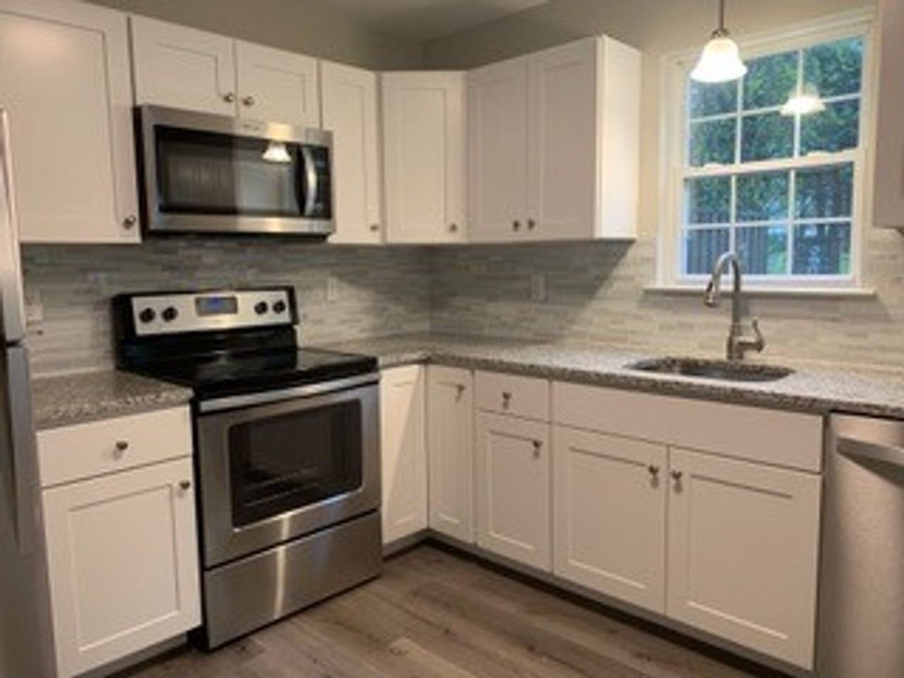 319 Groffdale Rd - Photo 3 of 20