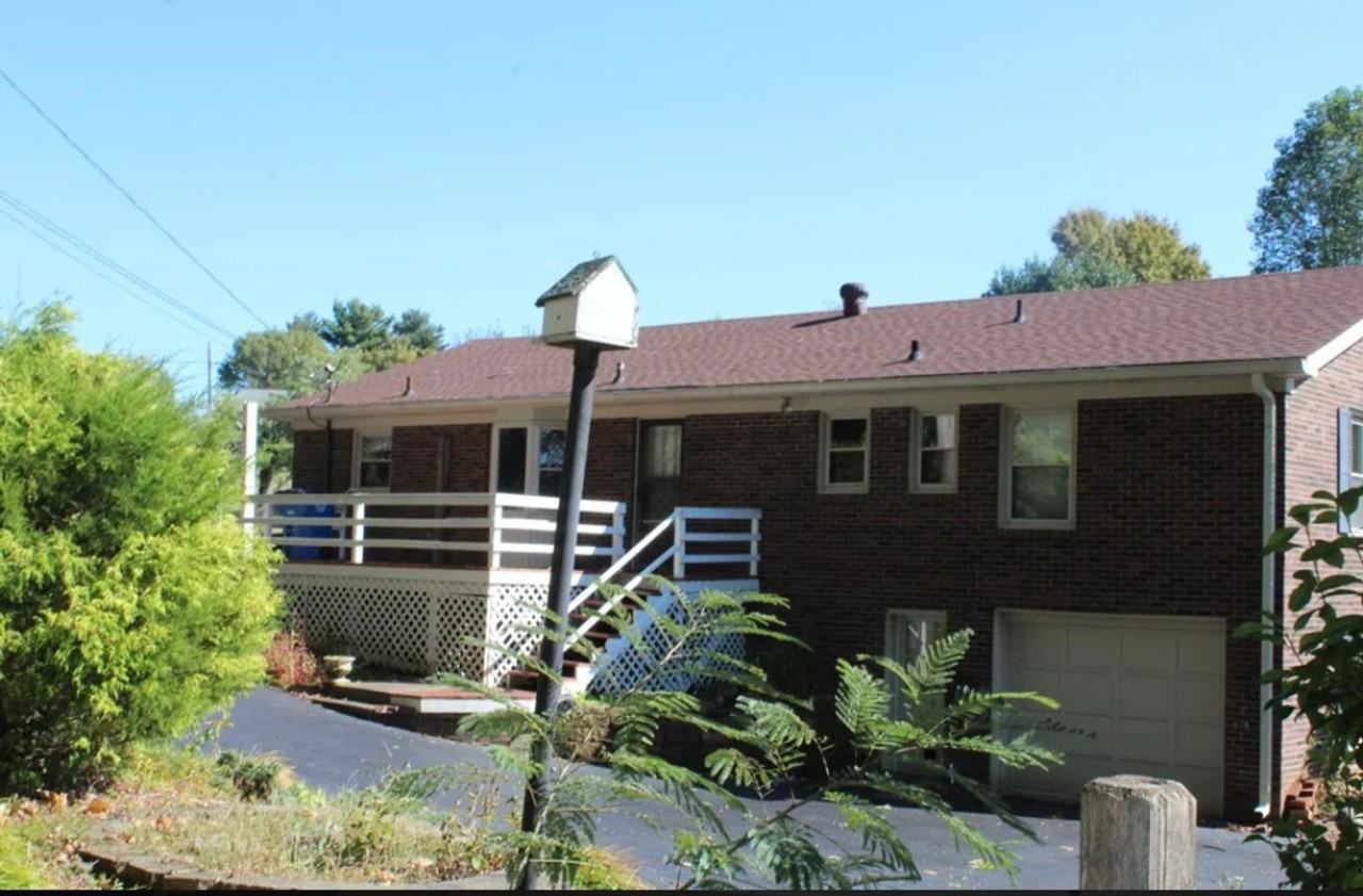 113 Moss Street - Photo 2 of 12