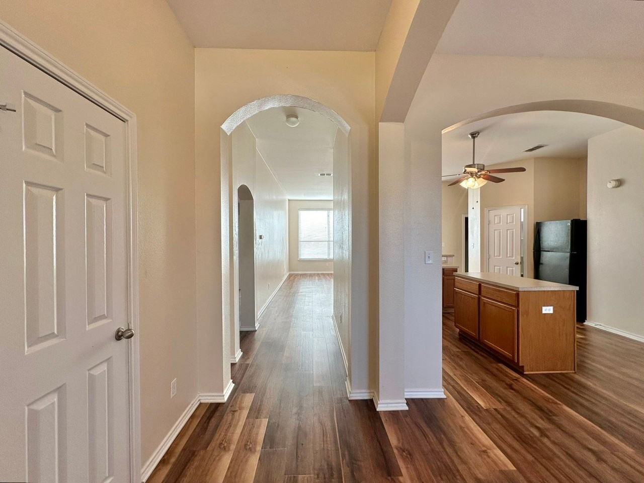 514 Asher - Photo 2 of 24