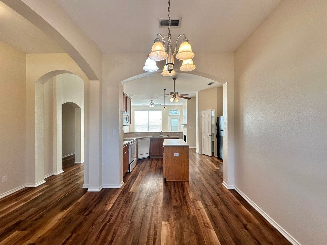 514 Asher - Photo 3 of 24