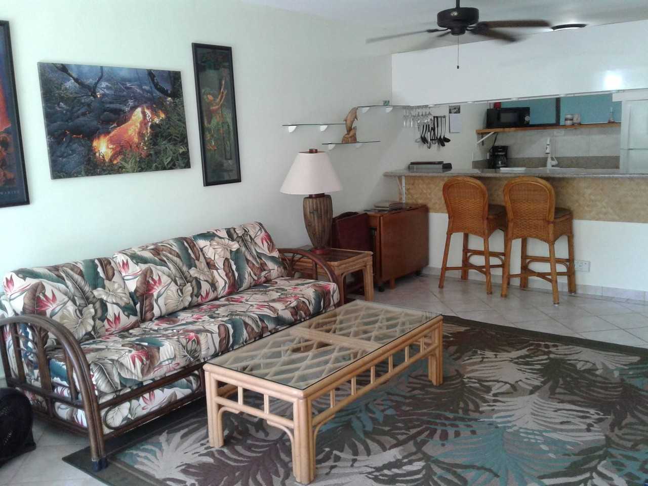1875 Kalanianaole Ave #411