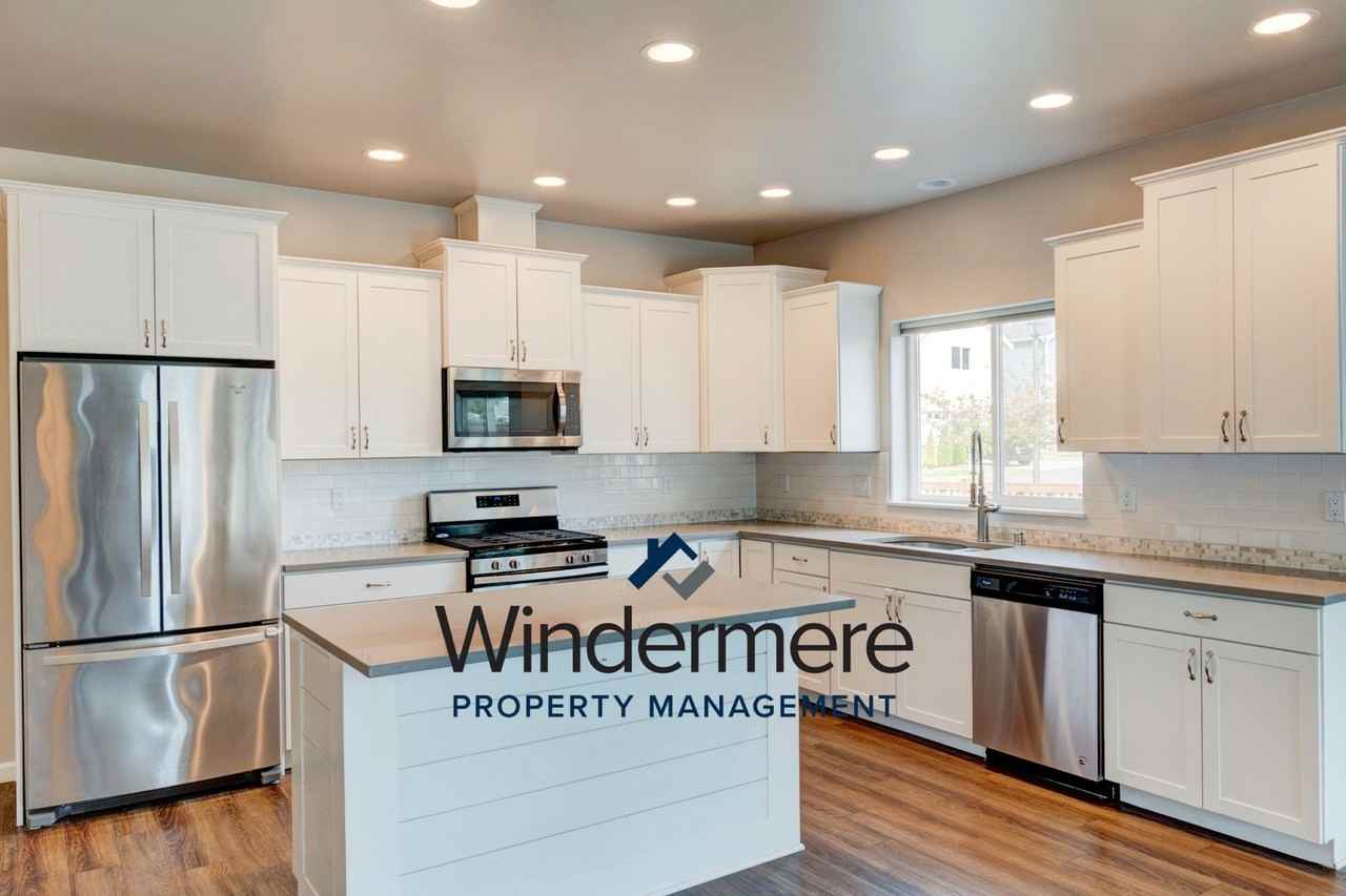 1632 Nw 5th Ave - Photo 2 of 26