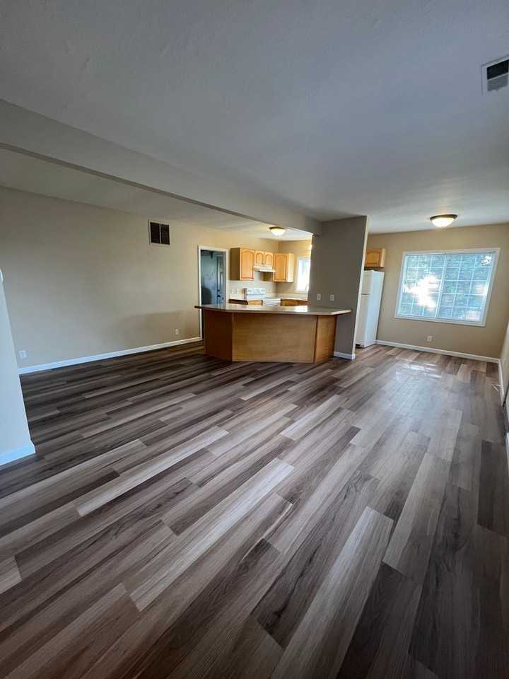 3424 Bennett Dr - Photo 7 of 13