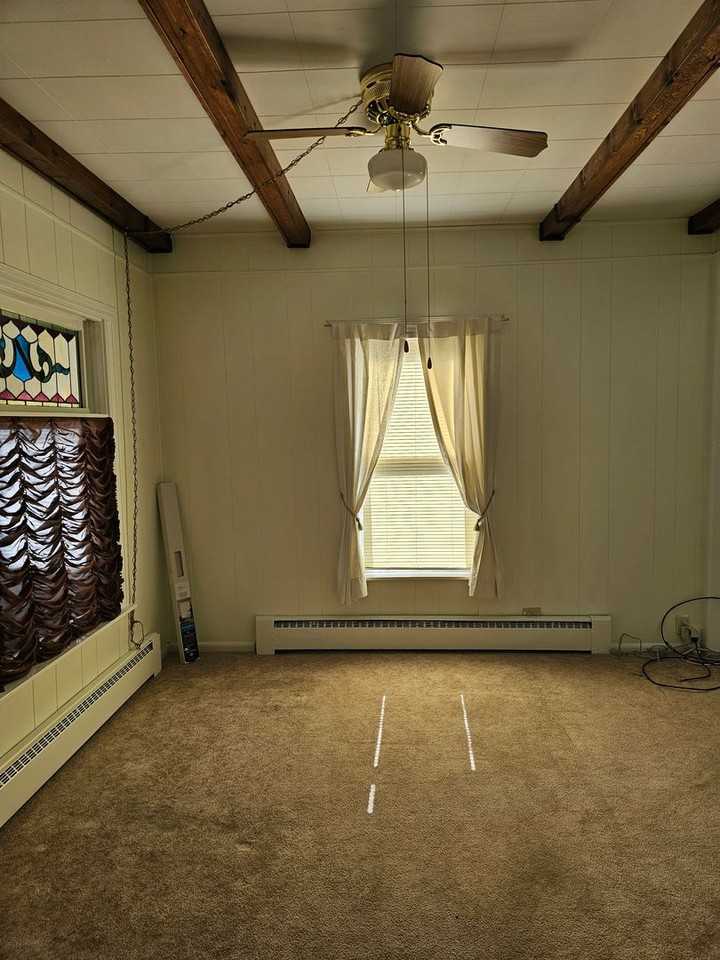 813 Woodbury St - Photo 3 of 17