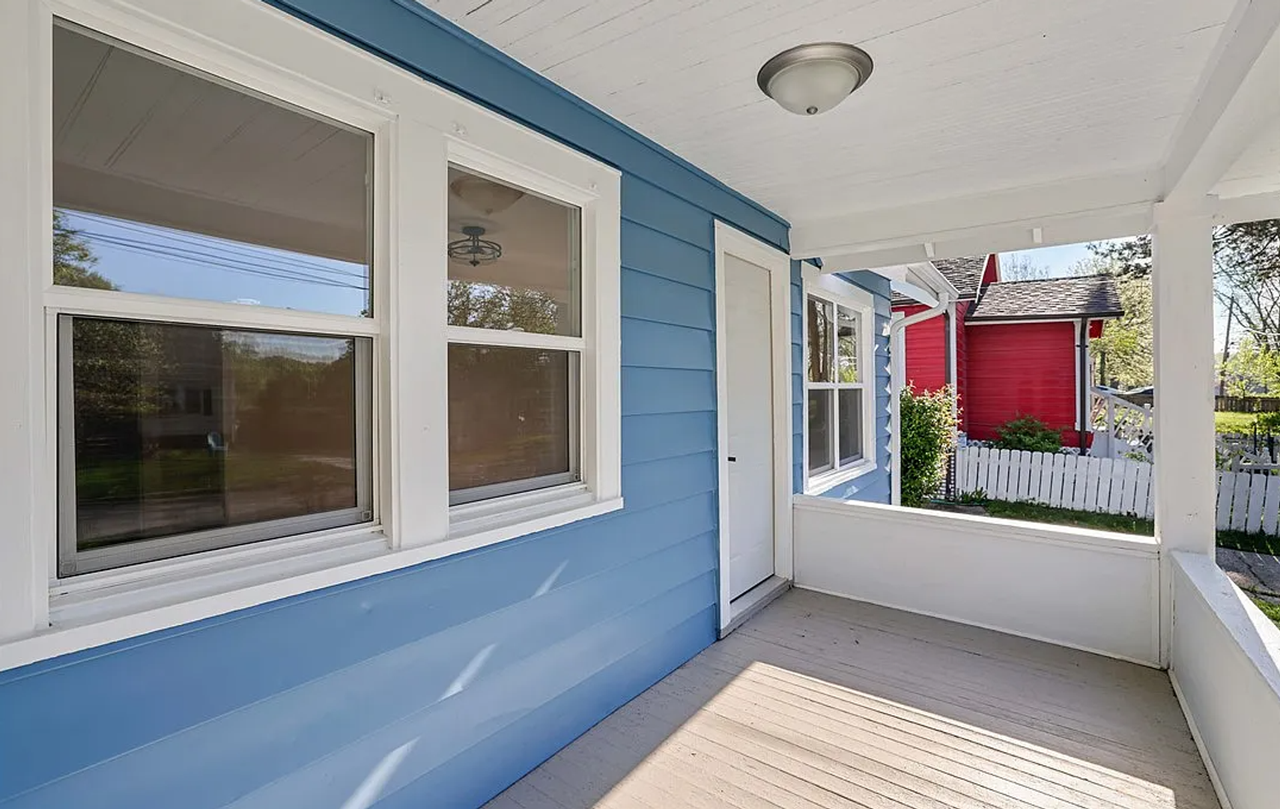 2621 Prospect Rd - Photo 2 of 17