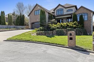 featured image of 1324 Lakepoint Ct