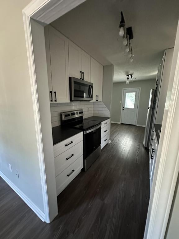 335 Hampton St - Photo 7 of 21
