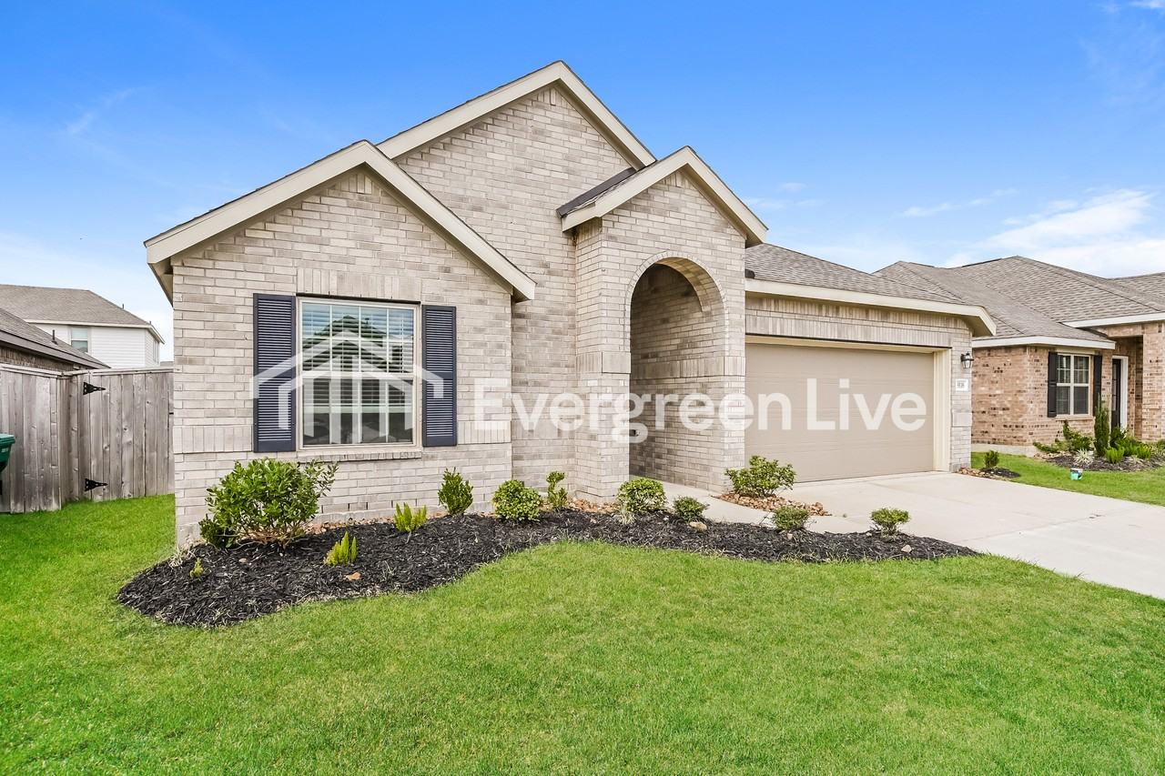 19116 Sonora Chase Dr - Photo 2 of 15