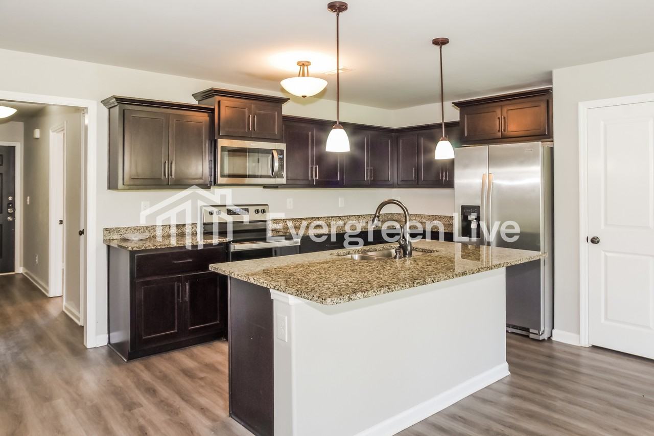 105 Ocean Springs Ave - Photo 6 of 15