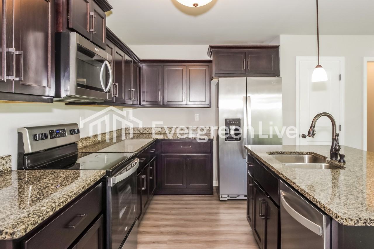 105 Ocean Springs Ave - Photo 7 of 15