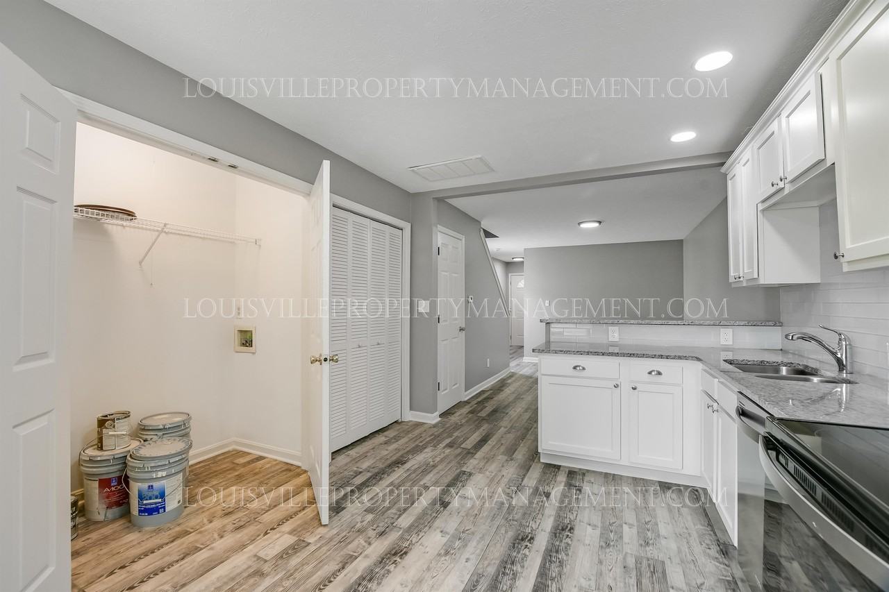 420 S Wenzel St - Photo 2 of 16