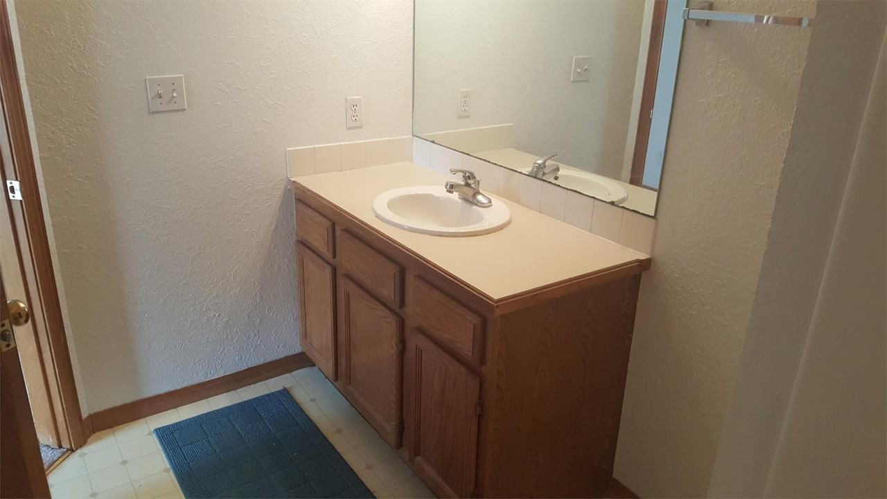 307 Washington St - Photo 3 of 16