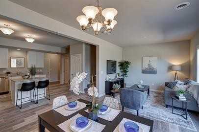 537 Mckay Way - Photo 3 of 7