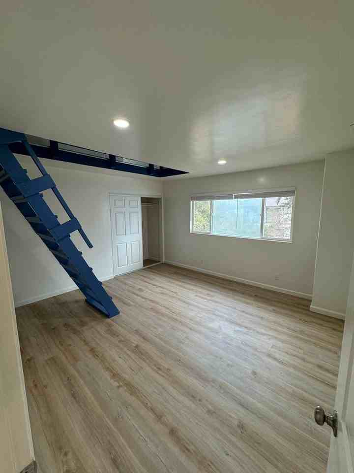 6701 Del Playa Dr - Photo 7 of 14