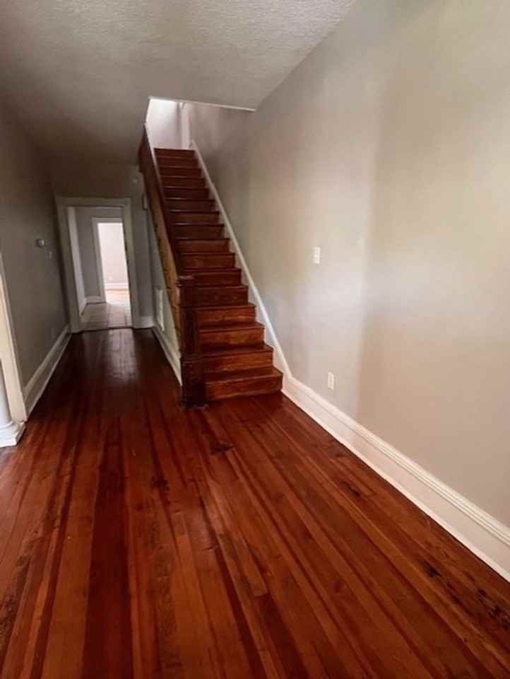 2019 Idlewood Ave - Photo 3 of 22