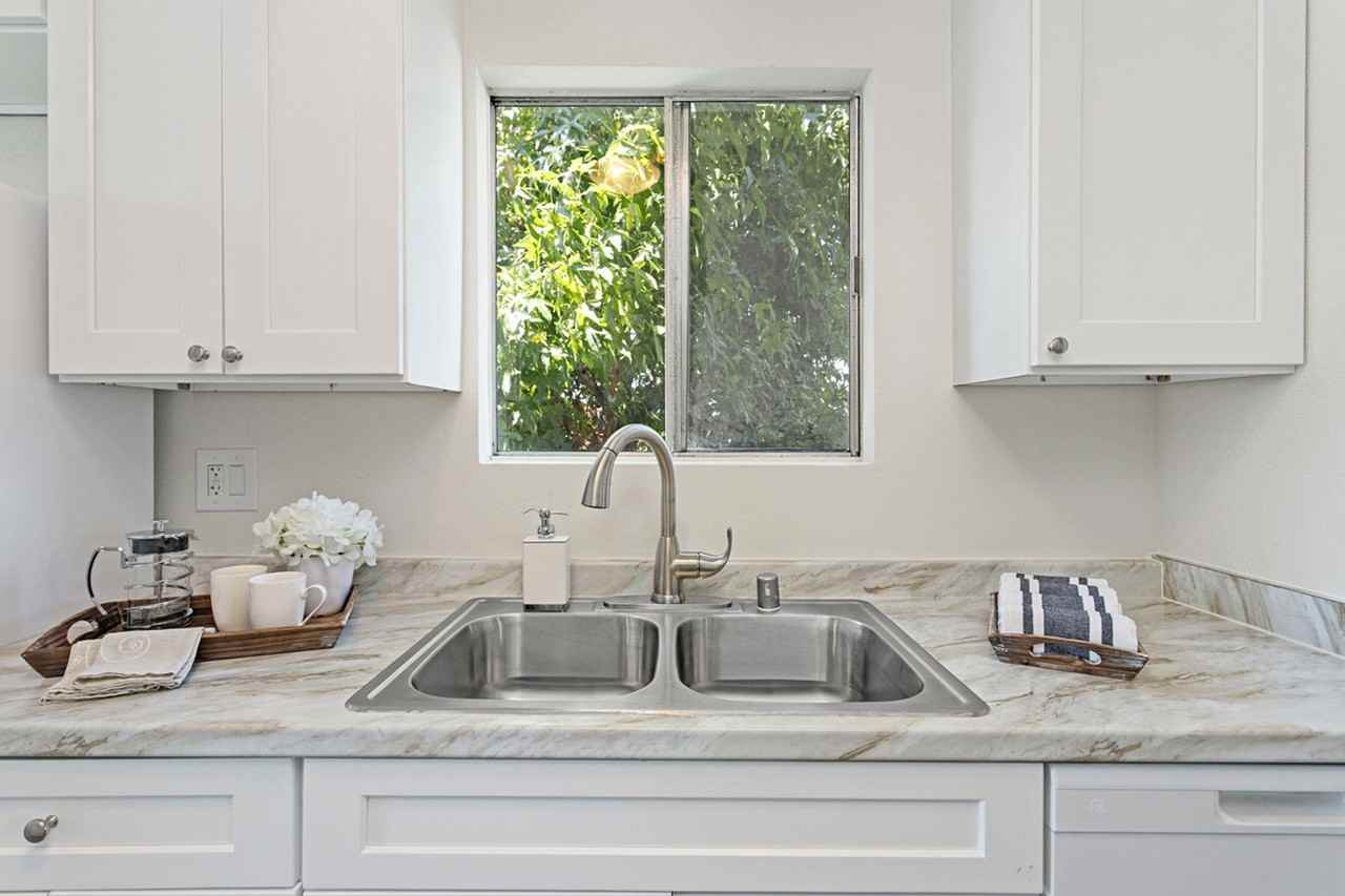 Oakleaf Apartments - Photo 5 of 50