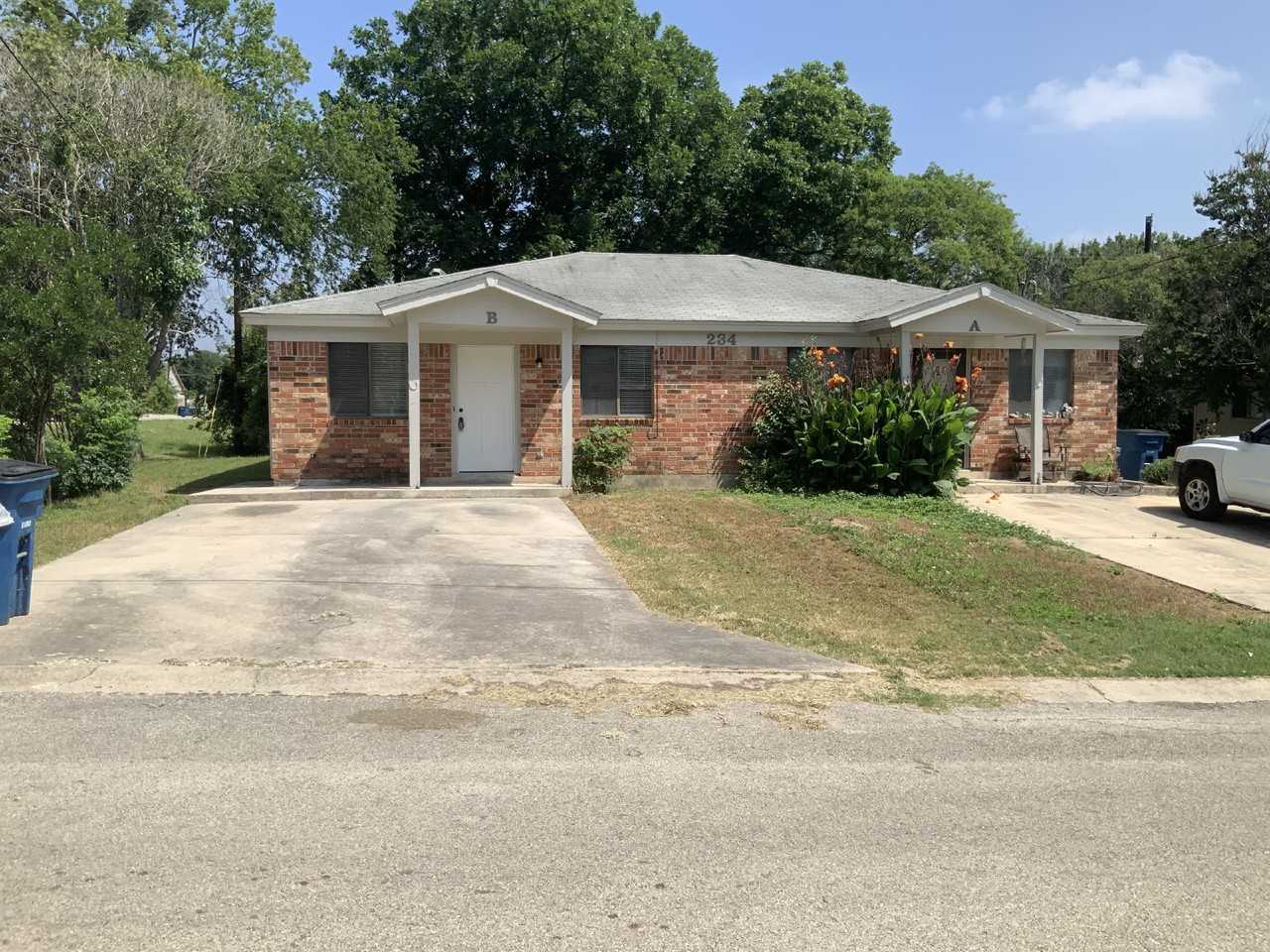 234 Redbud Ln - Photo 2 of 24