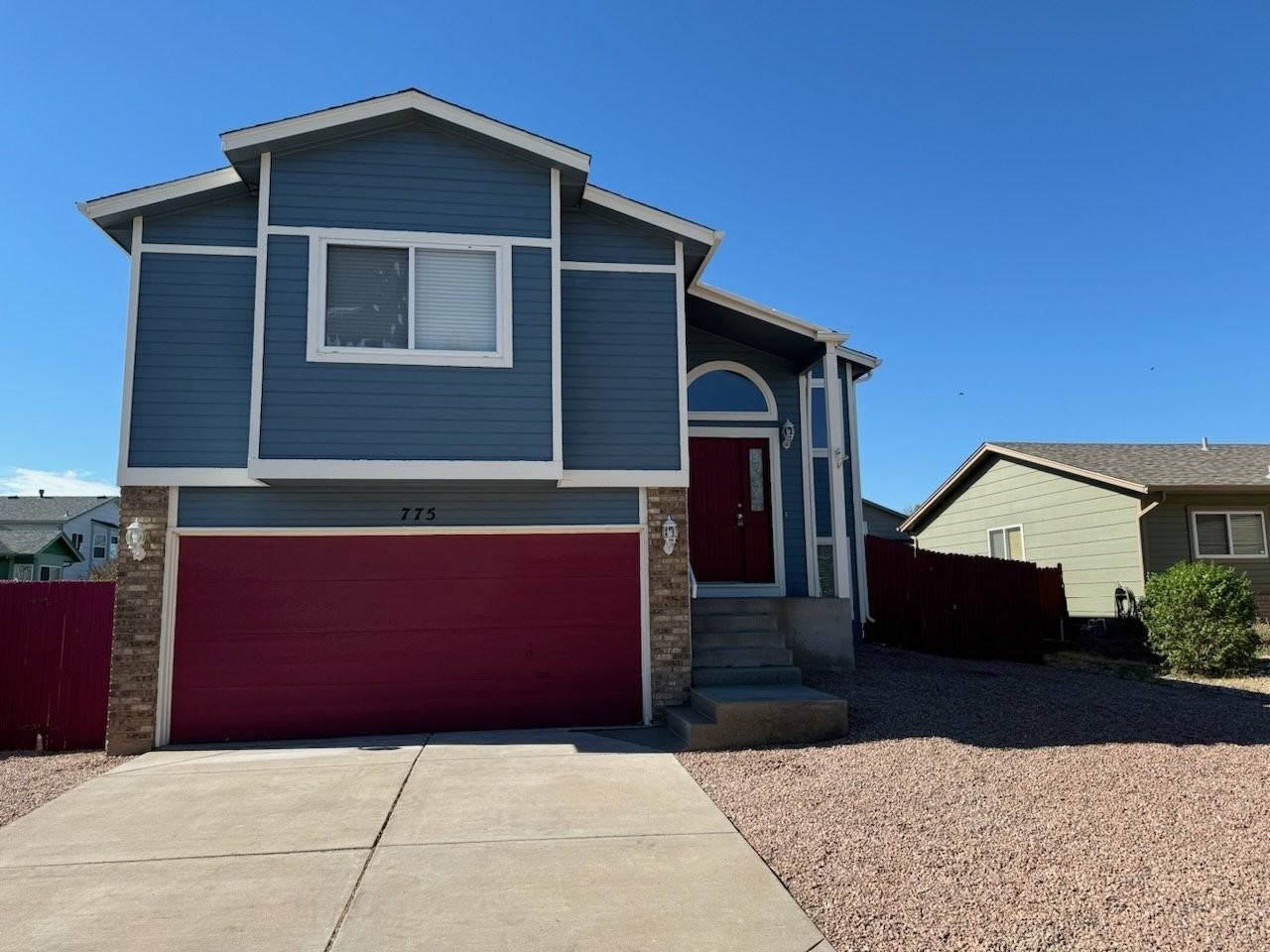775 Descendant Dr - Photo 2 of 18