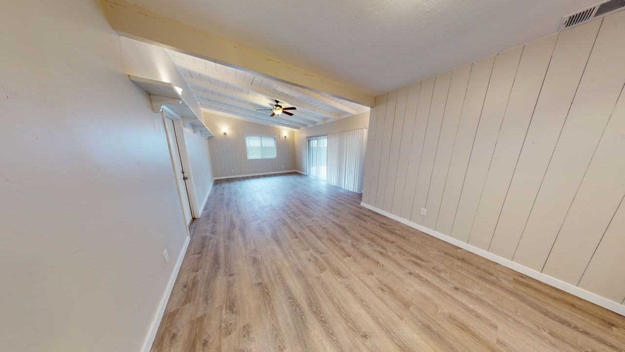 5303 Hewlett Dr - Photo 4 of 17