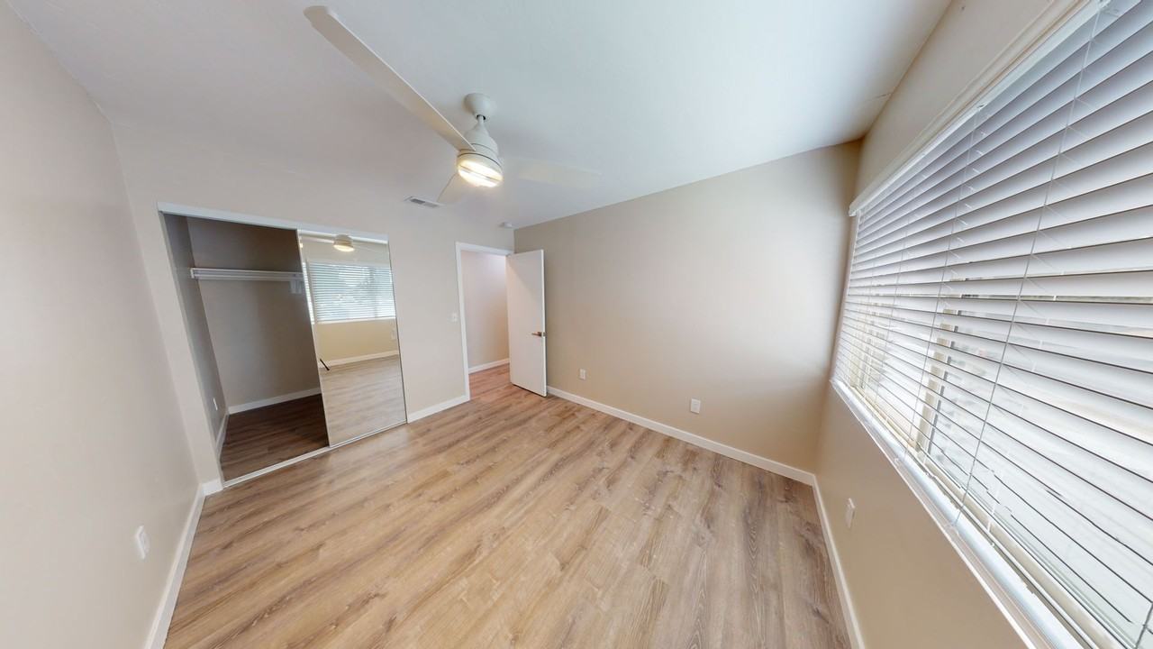 5303 Hewlett Dr - Photo 7 of 17