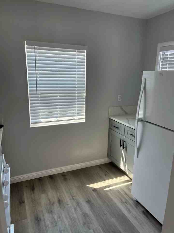 7-4426 - Photo 2 of 5