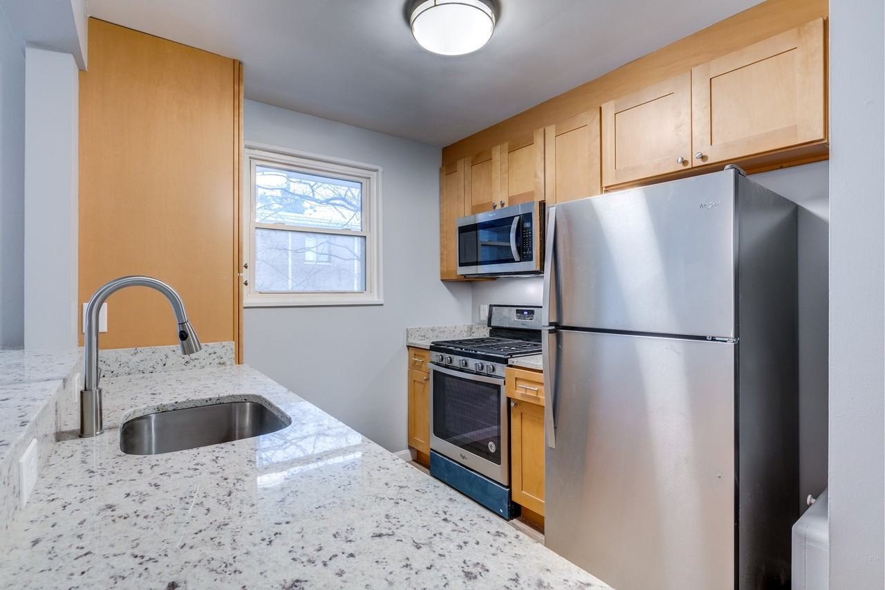 500 S Courthouse - Photo 3 of 32