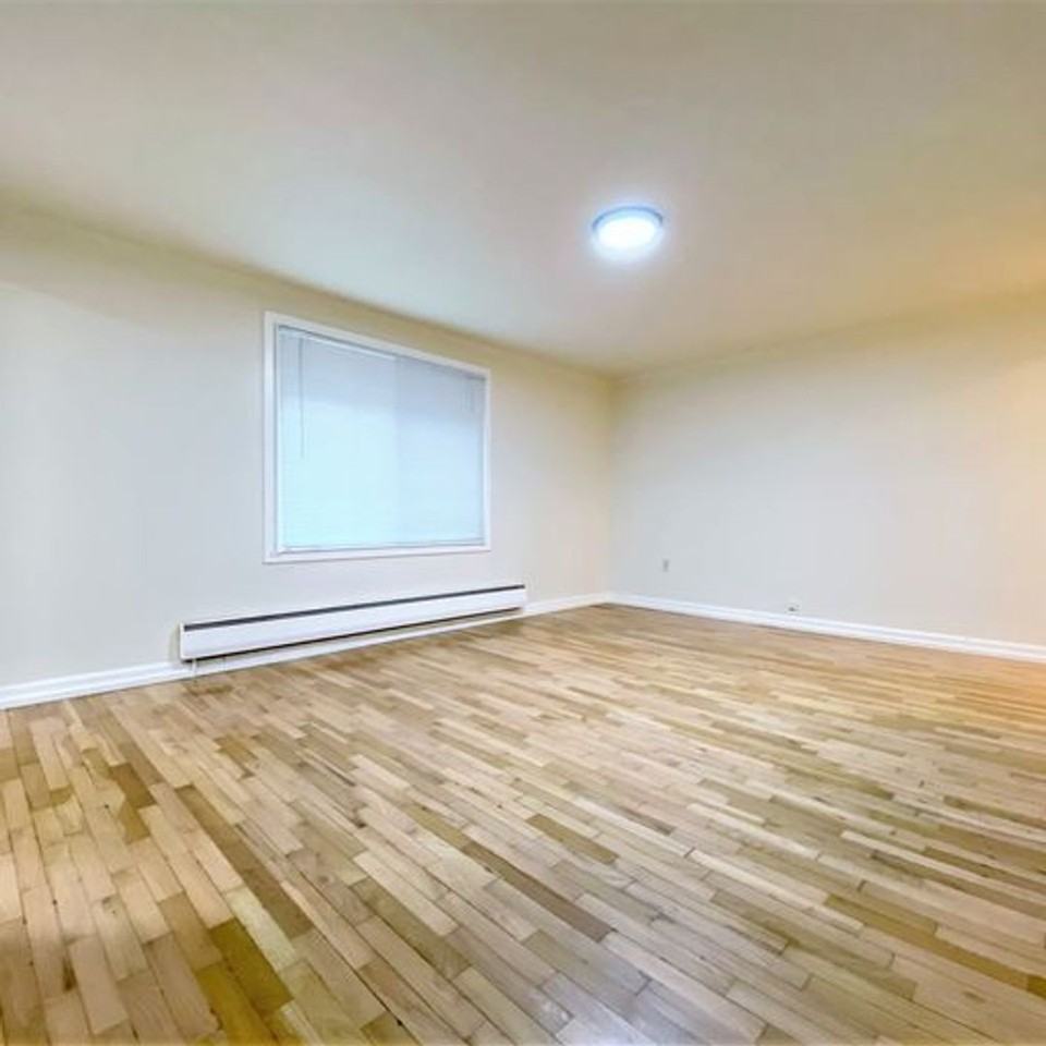 MJL-Old Town Apartments# - Photo 3 of 10