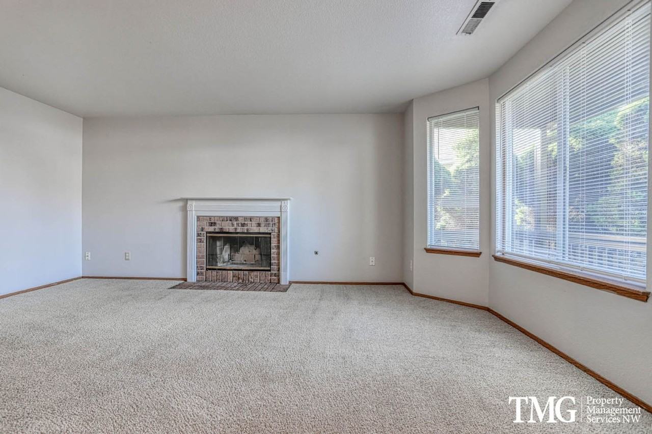 7701 Ne 136th Ave - Photo 5 of 25