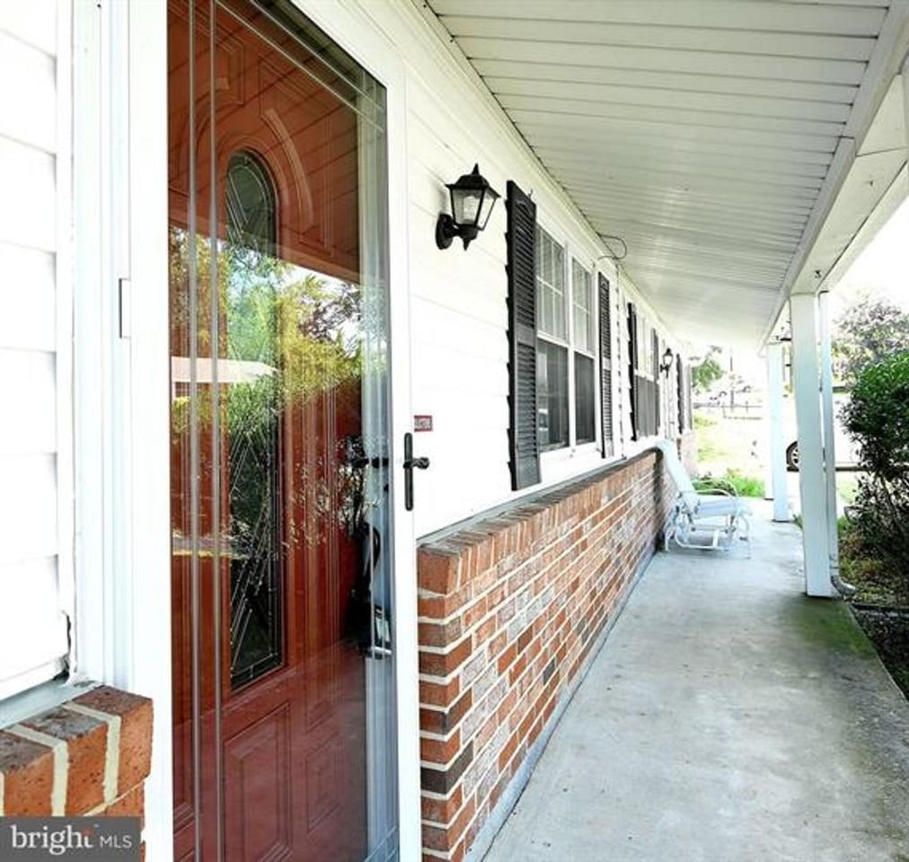 7745 Notley Rd - Photo 5 of 25