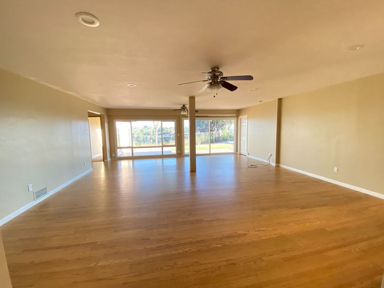5515 Dorothy Dr - Photo 5 of 18