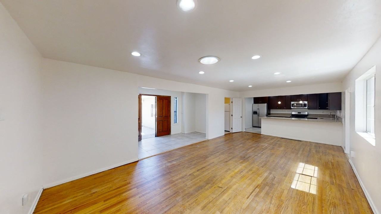 5232 E Falls View Dr - Photo 6 of 21