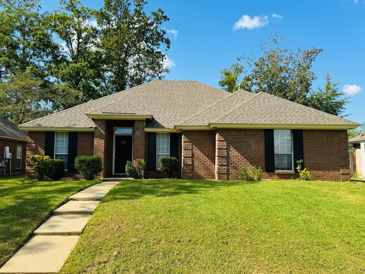 4025 Oak Shadow Ln - Photo 2 of 39