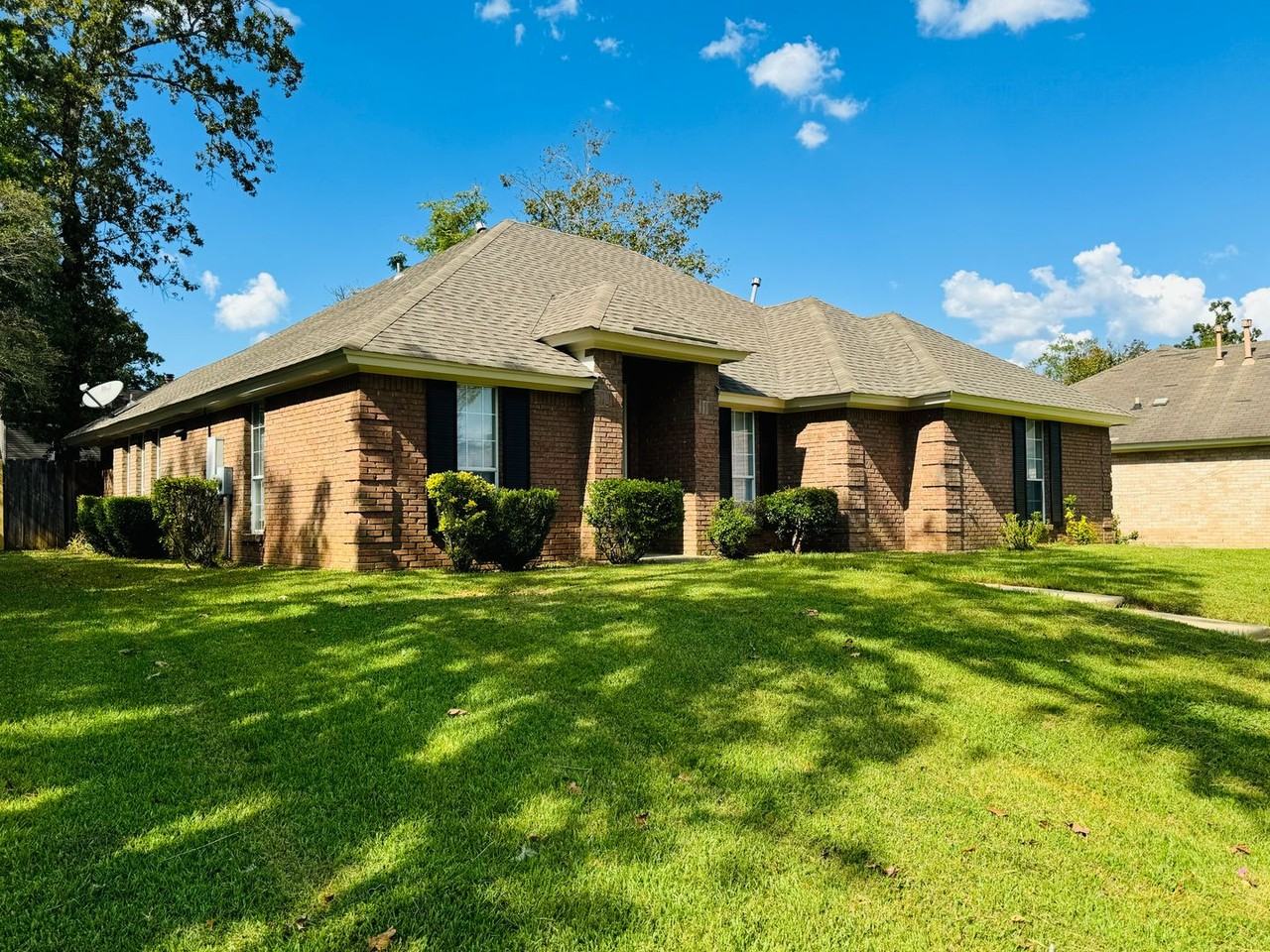 4025 Oak Shadow Ln - Photo 3 of 39