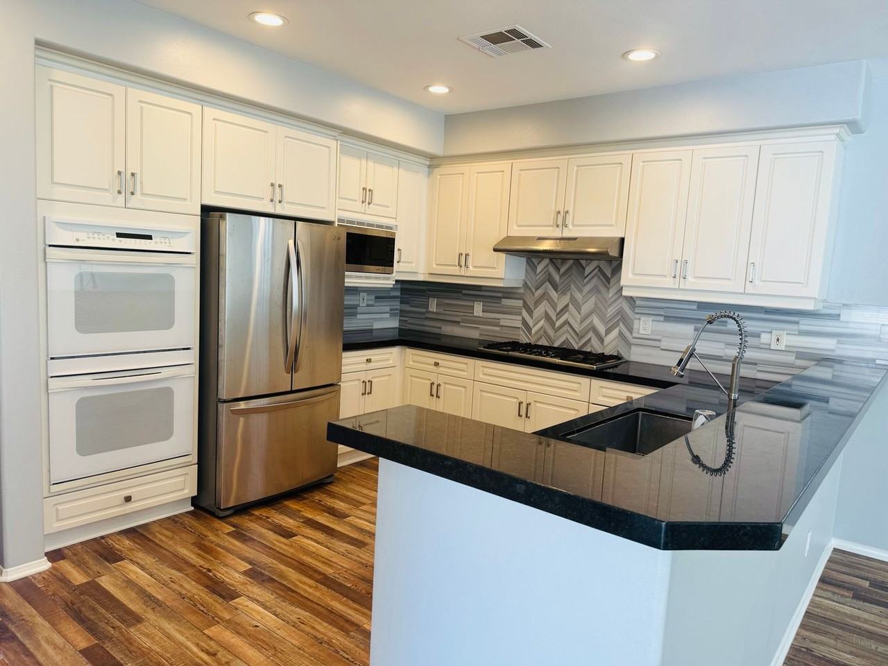 2872 La Plata Dr - Photo 4 of 21