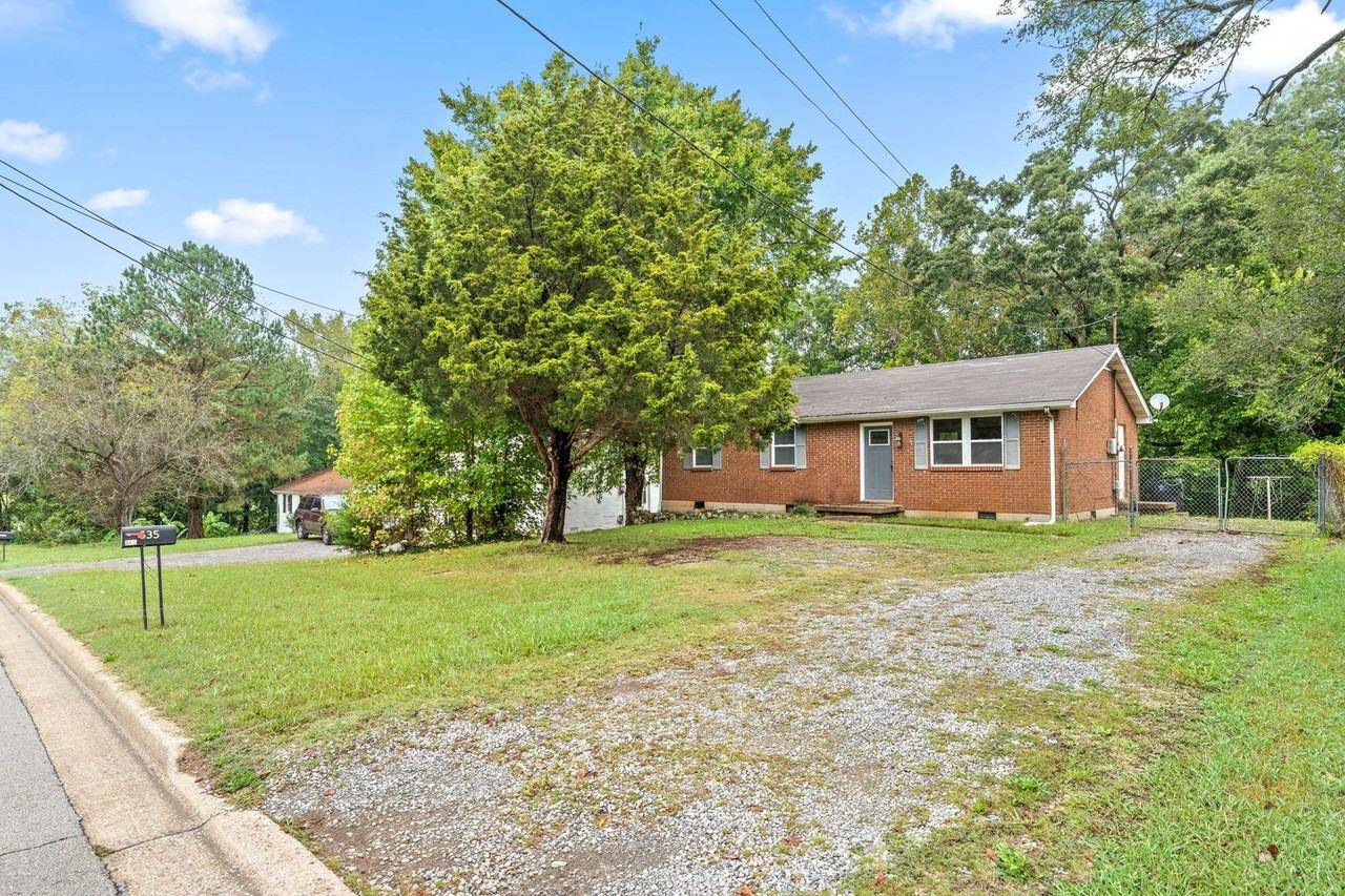 635 Lafayette Rd - Photo 3 of 24