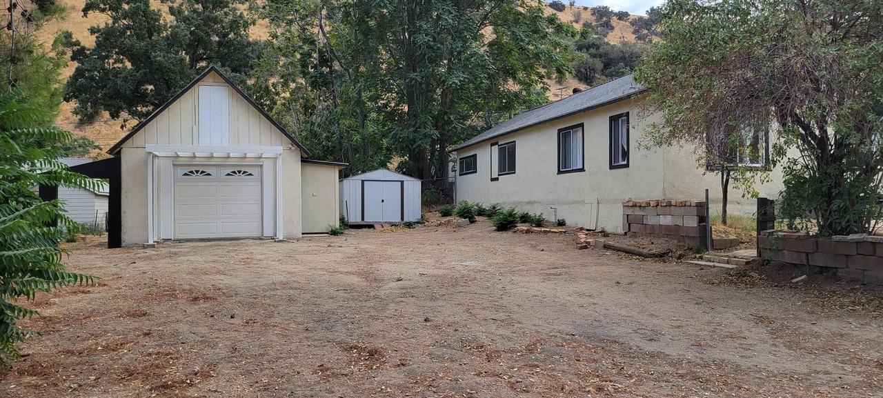 400 North Dr - Photo 2 of 22