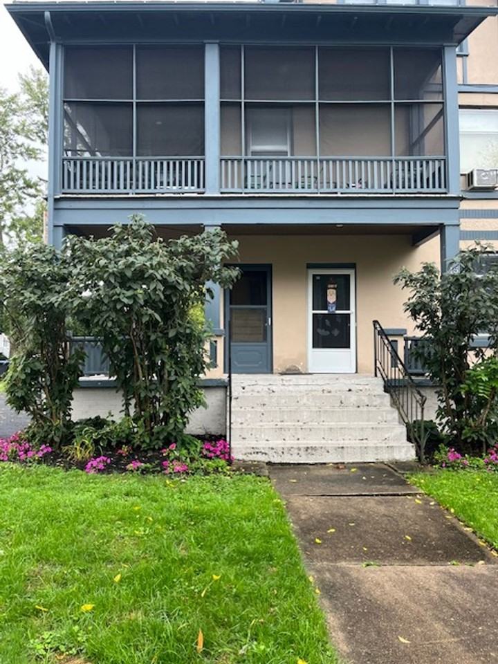 13 Scotland Rd - Photo 2 of 22