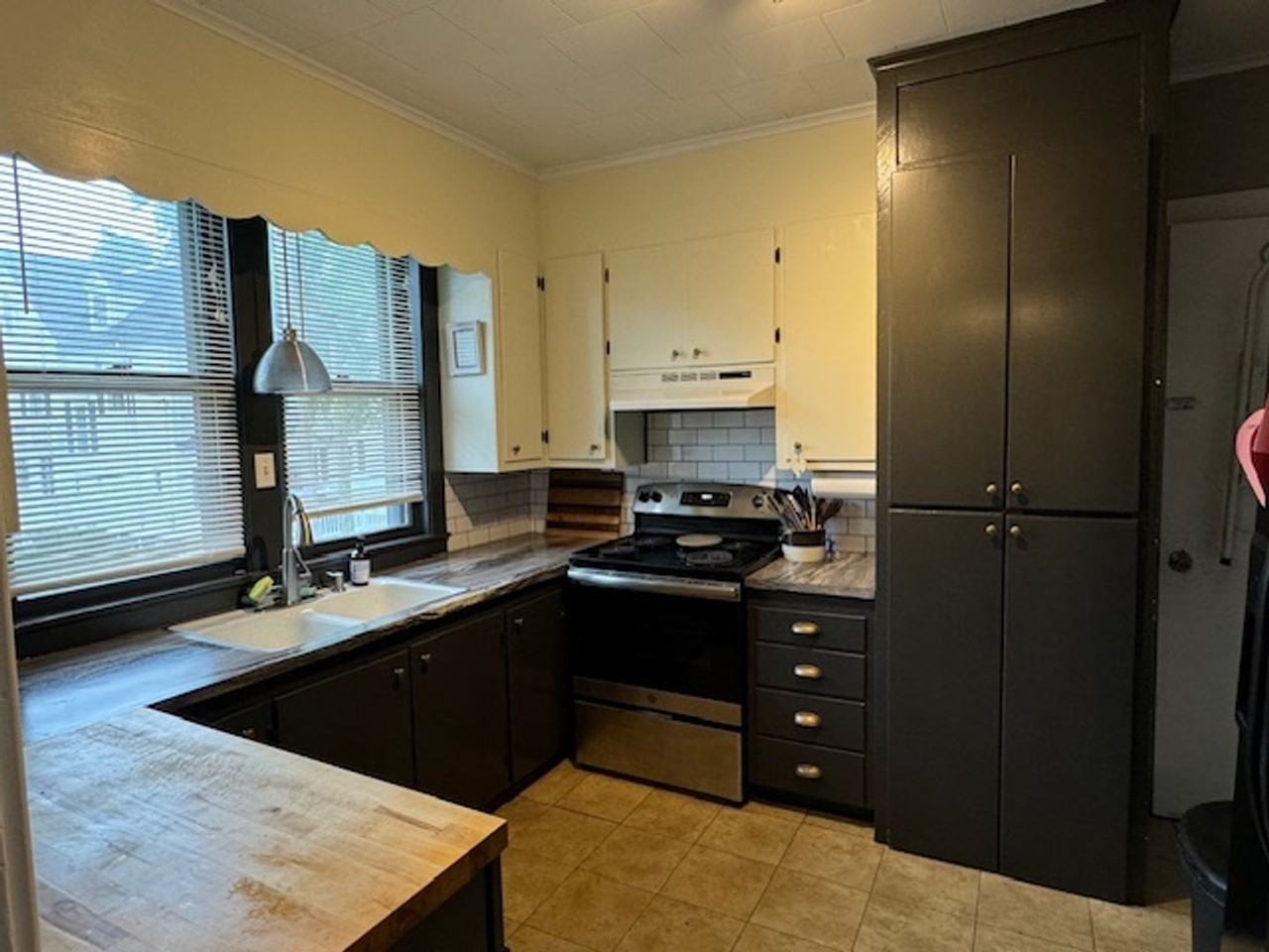 13 Scotland Rd - Photo 3 of 22