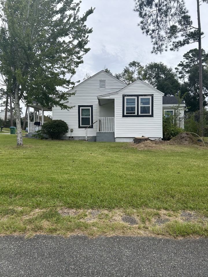 600 Satsuma Rd #NA - Photo 2 of 6