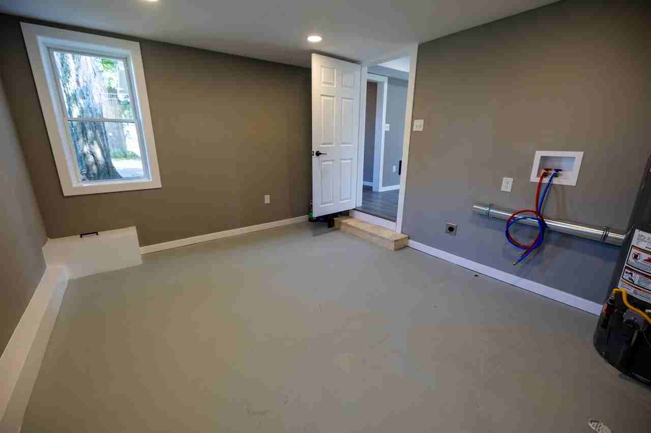 113 Pike St #NA - Photo 3 of 16