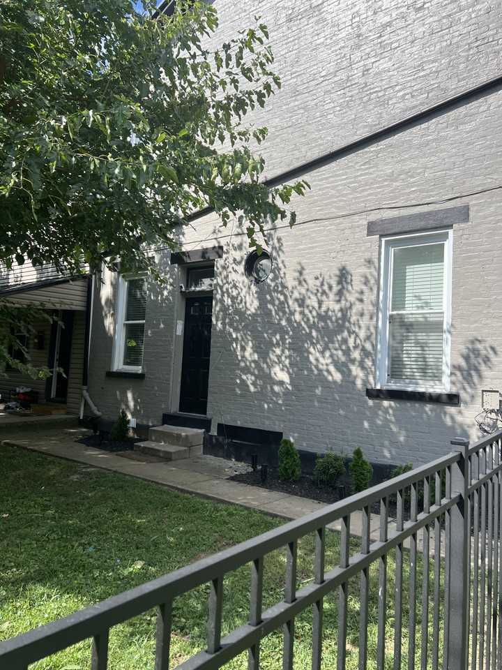 1315 Laidlaw Ave #NA - Photo 2 of 14