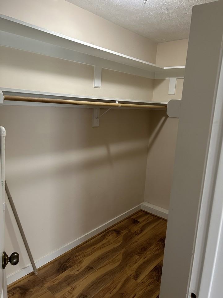 411 E Dumplin Valley Rd #1 - Photo 3 of 14