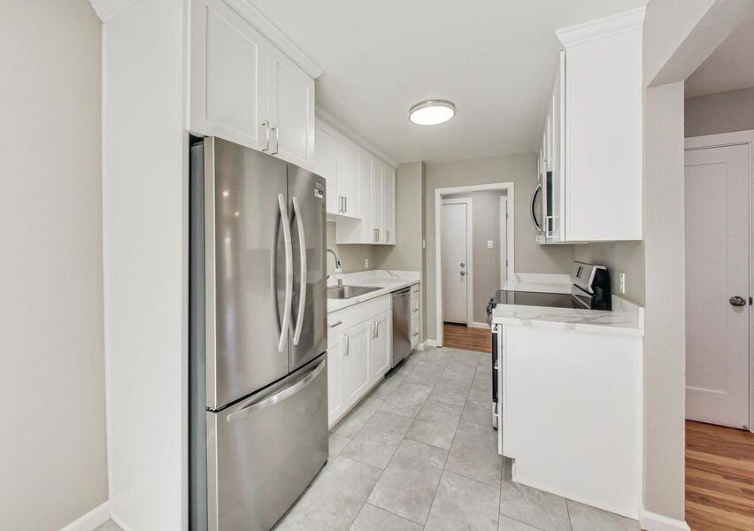 1391 Broadway #02 - Photo 2 of 25
