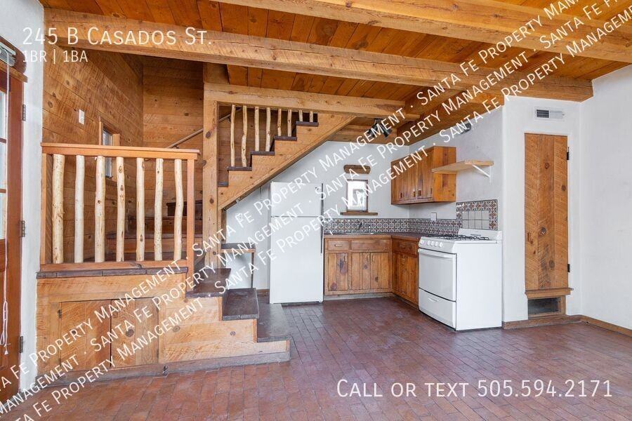 245B Casados St - Photo 3 of 16