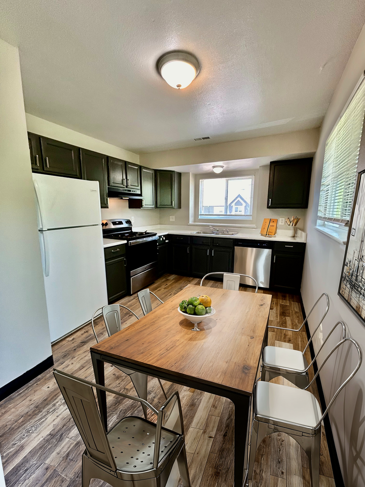 1059 Mazatlan Cir #A - Photo 3 of 18