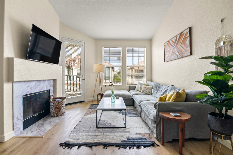 662 Sweet Pea Place - Photo 3 of 24