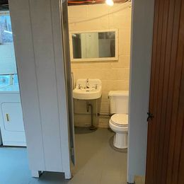 27 Ashland Rd - Photo 3 of 10