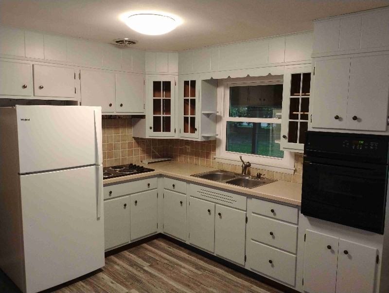2170 W Main St - Photo 2 of 9